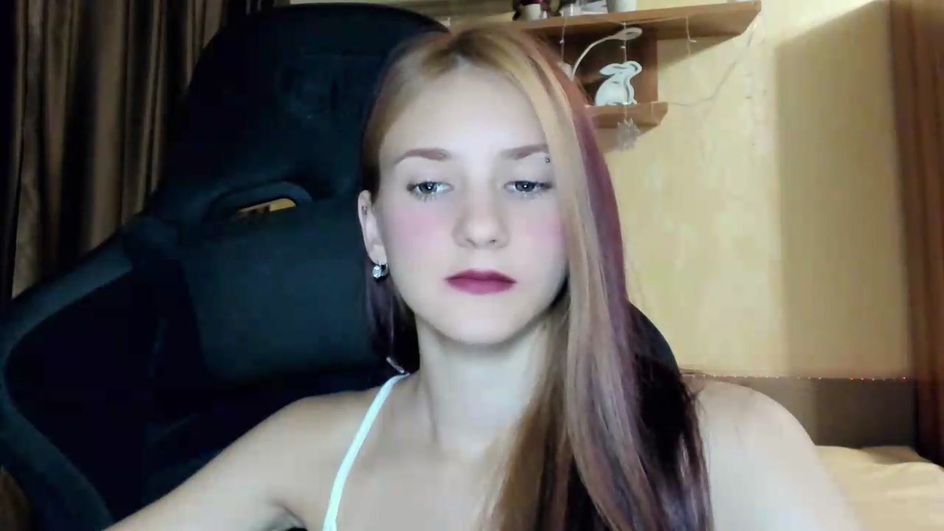 Gallery image thumbnail from Madison_Burke's myfreecams stream on, 08/17/2026, 23:21 image 20 of 20