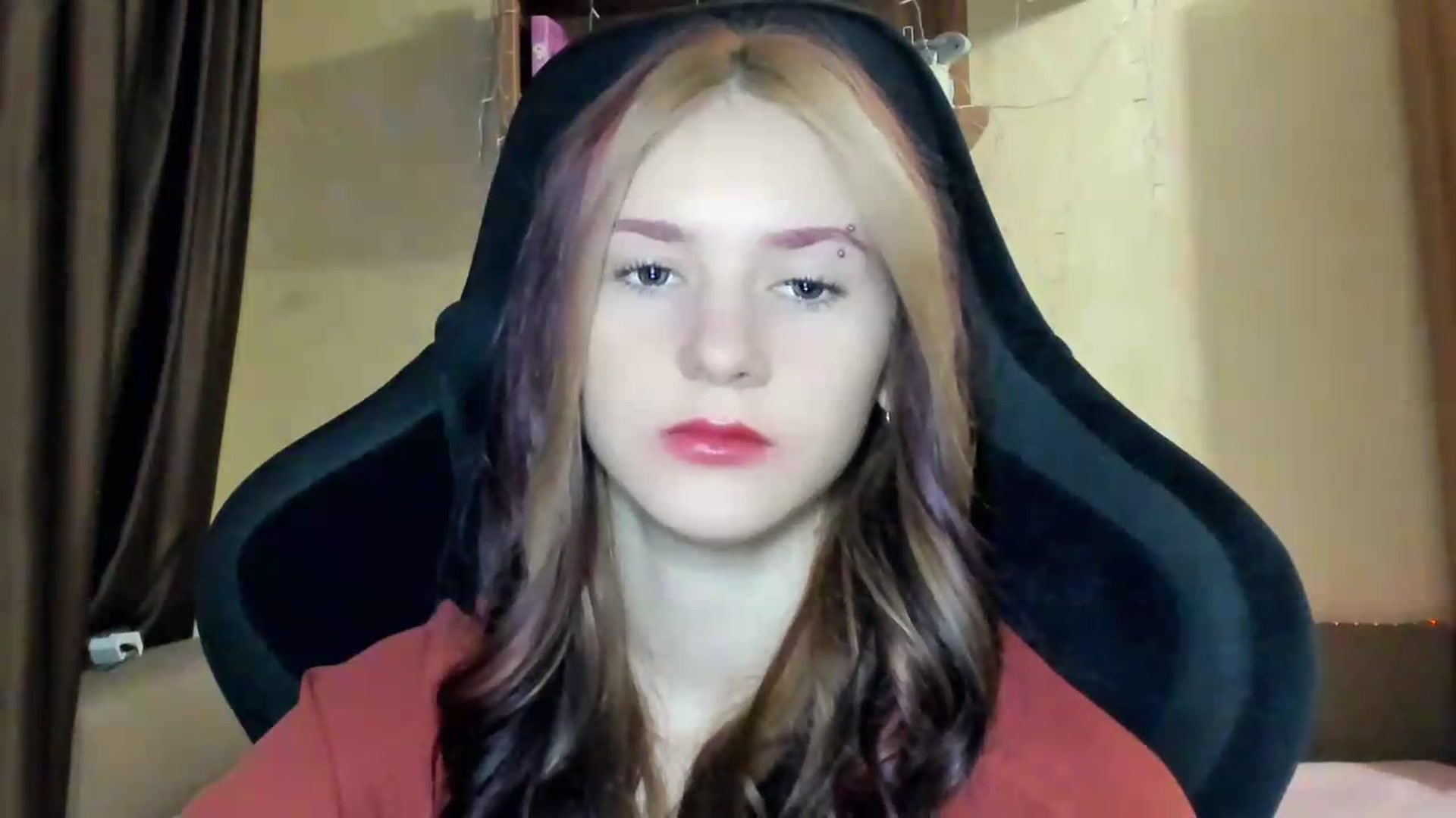 Gallery image thumbnail from Madison_Burke's myfreecams stream on, 08/18/2026, 22:30 image 17 of 20