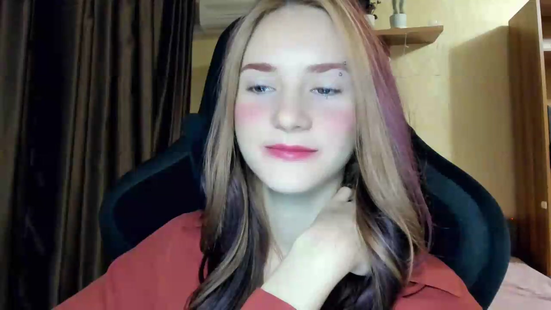 Gallery image thumbnail from Madison_Burke's myfreecams stream on, 08/19/2026, 01:38 image 13 of 20