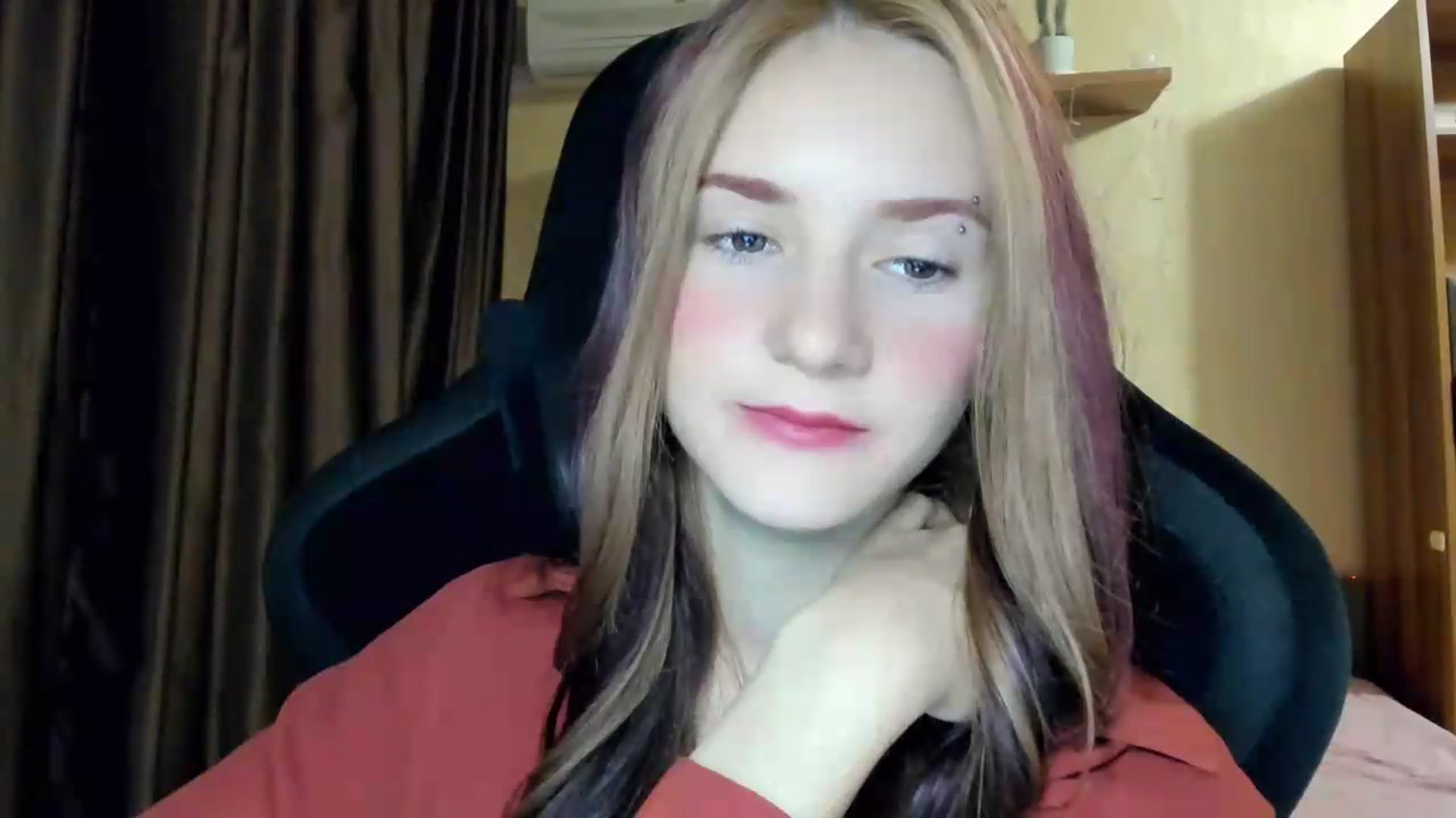Gallery image thumbnail from Madison_Burke's myfreecams stream on, 08/19/2026, 01:38 image 10 of 20