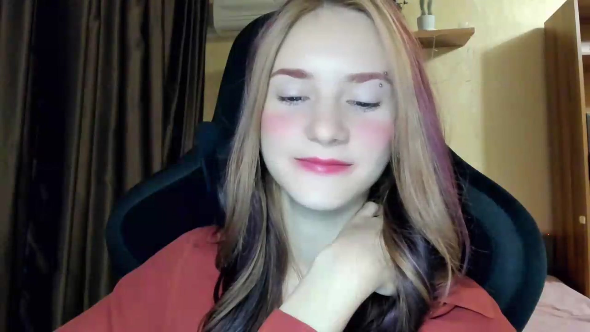 Gallery image thumbnail from Madison_Burke's myfreecams stream on, 08/19/2026, 01:38 image 14 of 20