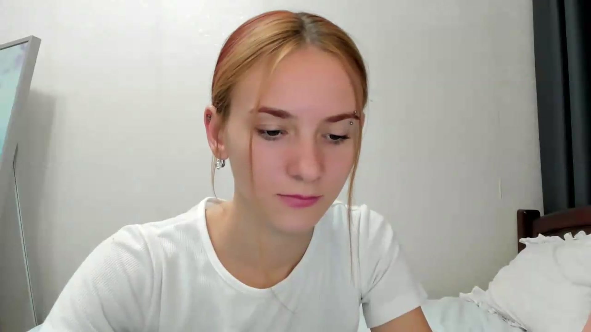 Gallery image thumbnail from Madison_Burke's myfreecams stream on, 08/28/2026, 24:19 image 20 of 20