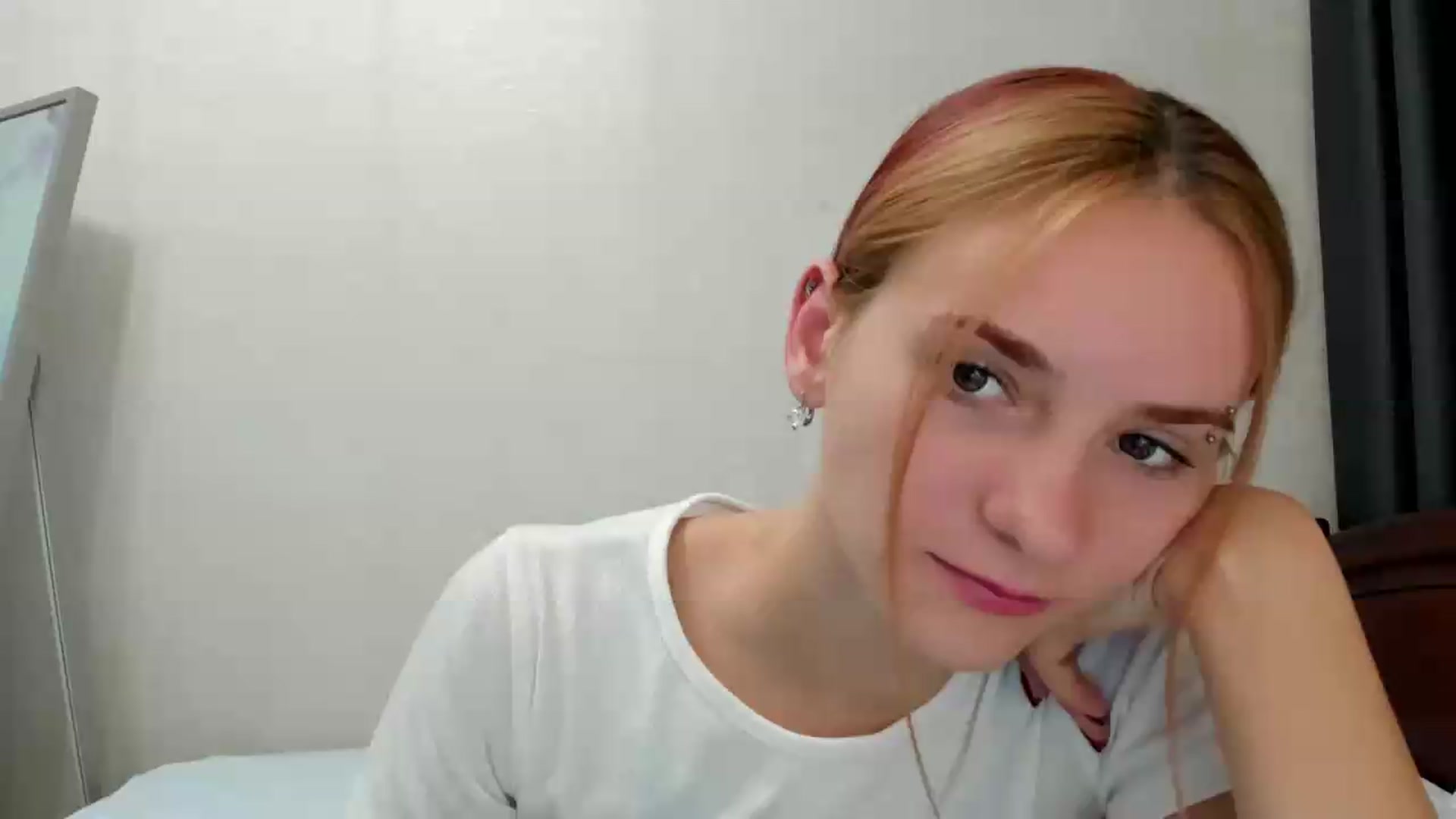 Gallery image thumbnail from Madison_Burke's myfreecams stream on, 08/28/2026, 24:19 image 6 of 20