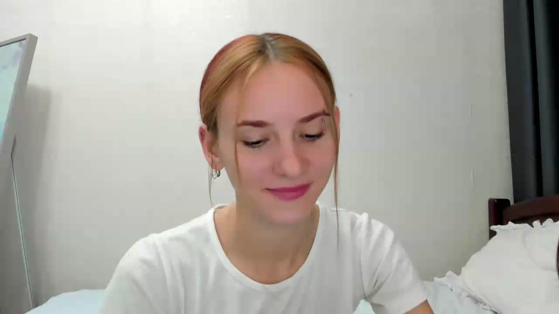 Gallery image thumbnail from Madison_Burke's myfreecams stream on, 08/28/2026, 24:19 image 18 of 20