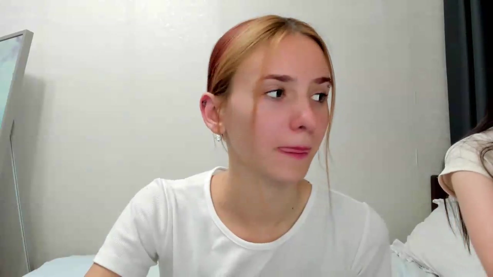 Gallery image thumbnail from Madison_Burke's myfreecams stream on, 08/28/2026, 24:19 image 15 of 20