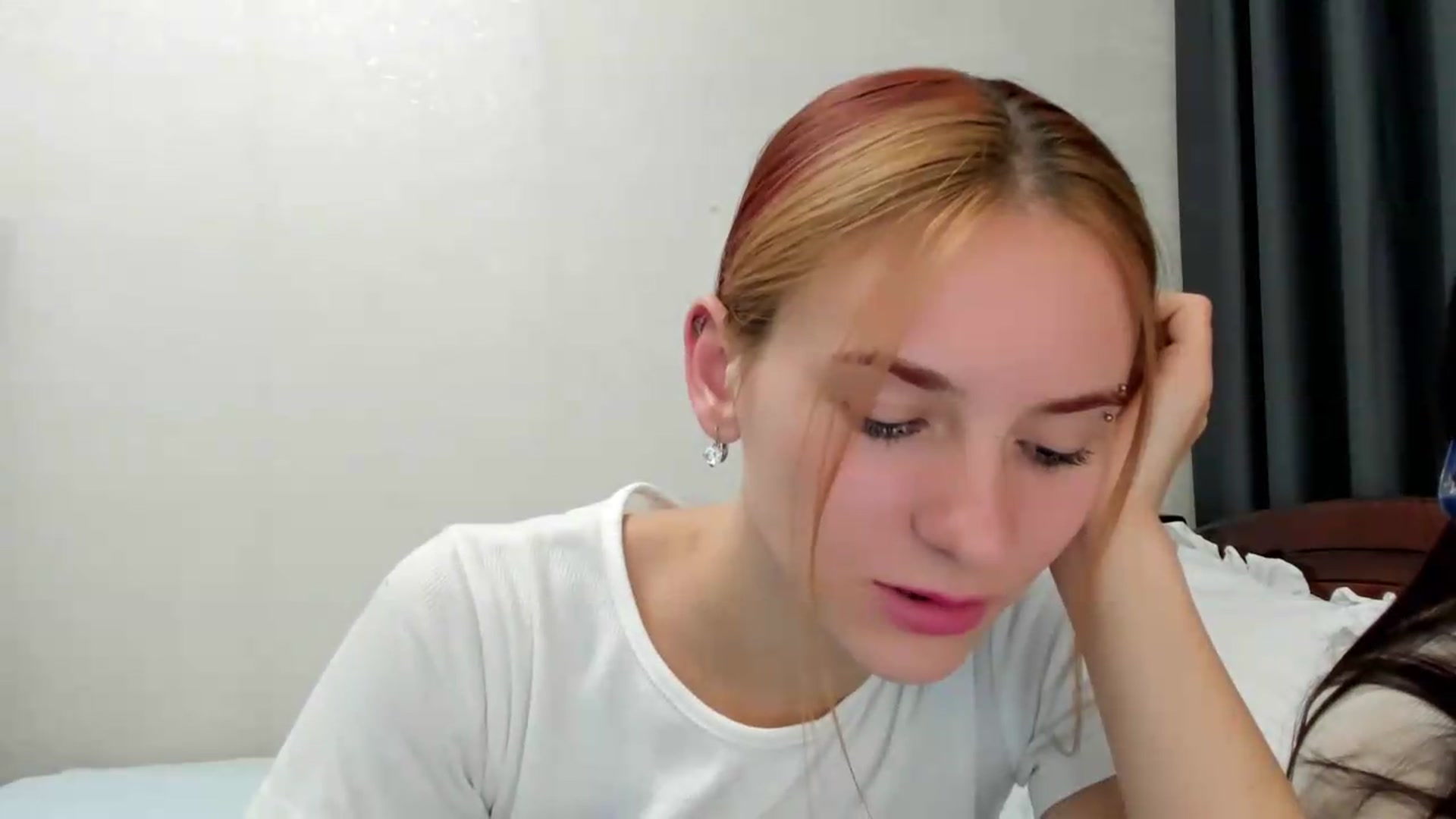 Gallery image thumbnail from Madison_Burke's myfreecams stream on, 08/28/2026, 24:19 image 3 of 20