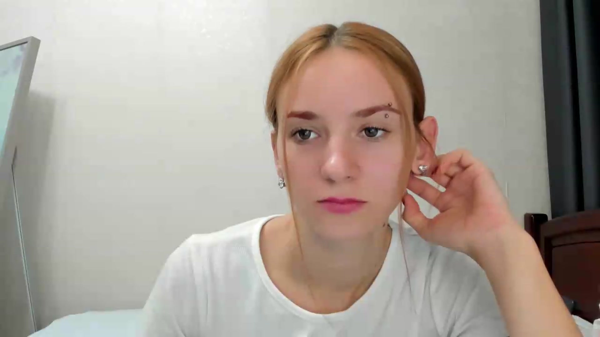 Gallery image thumbnail from Madison_Burke's myfreecams stream on, 08/28/2026, 24:19 image 9 of 20