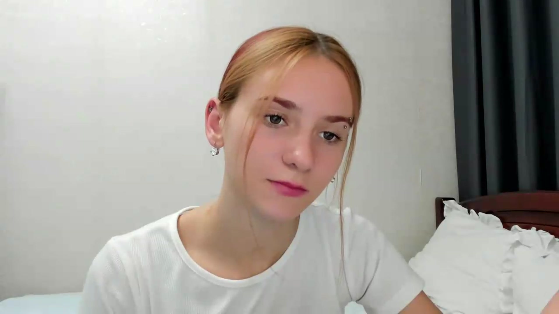 Gallery image thumbnail from Madison_Burke's myfreecams stream on, 08/28/2026, 24:19 image 2 of 20