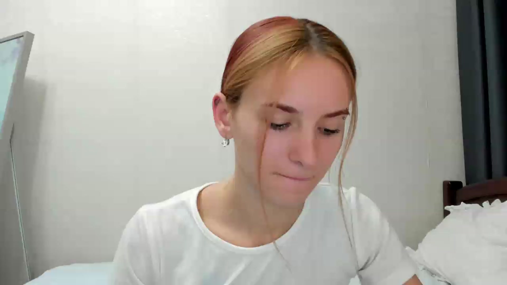 Gallery image thumbnail from Madison_Burke's myfreecams stream on, 08/28/2026, 24:19 image 10 of 20