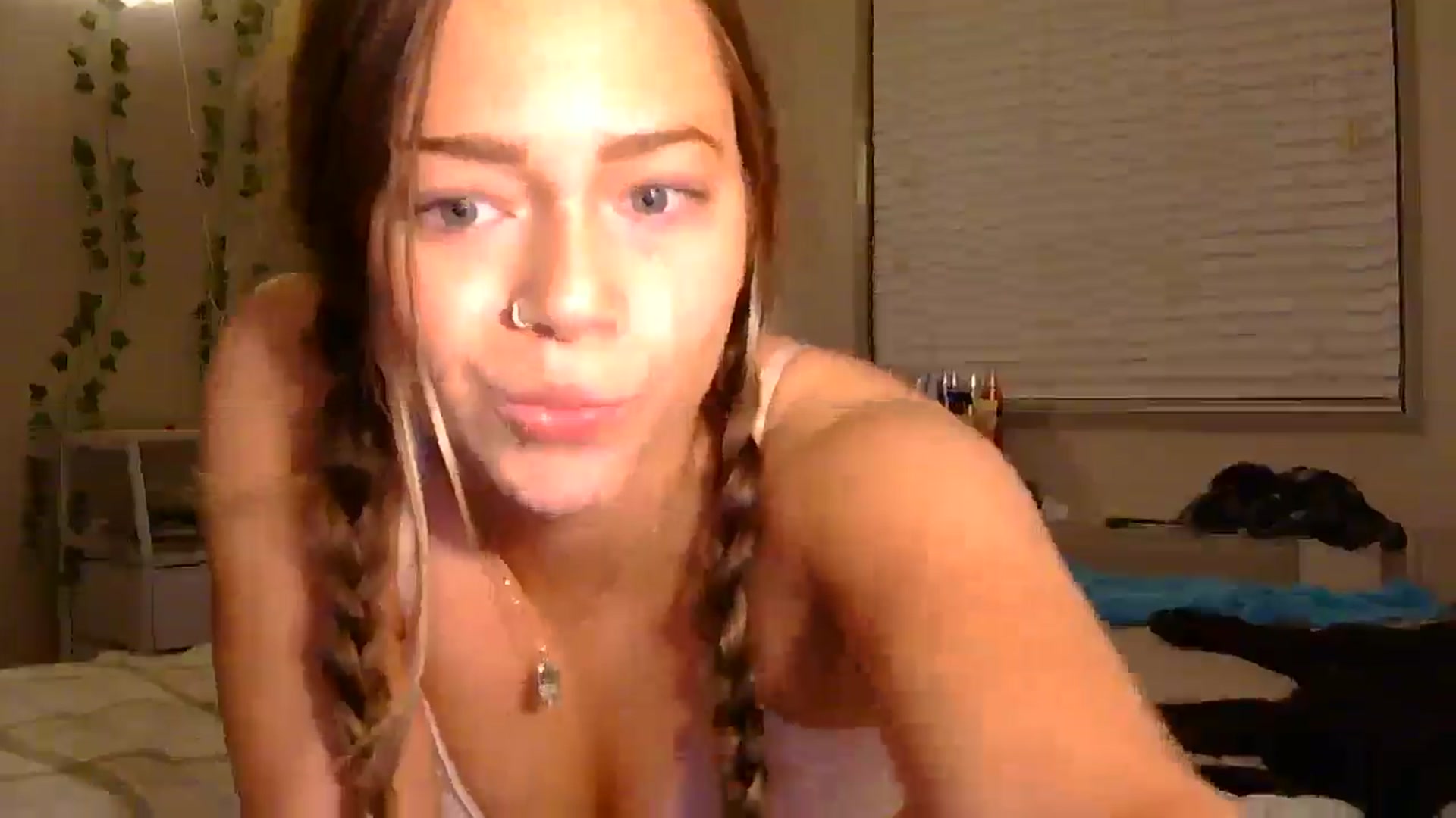 Gallery image thumbnail from Madisonfoxx69's myfreecams stream on, 01/02/2025, 03:47 image 16 of 20