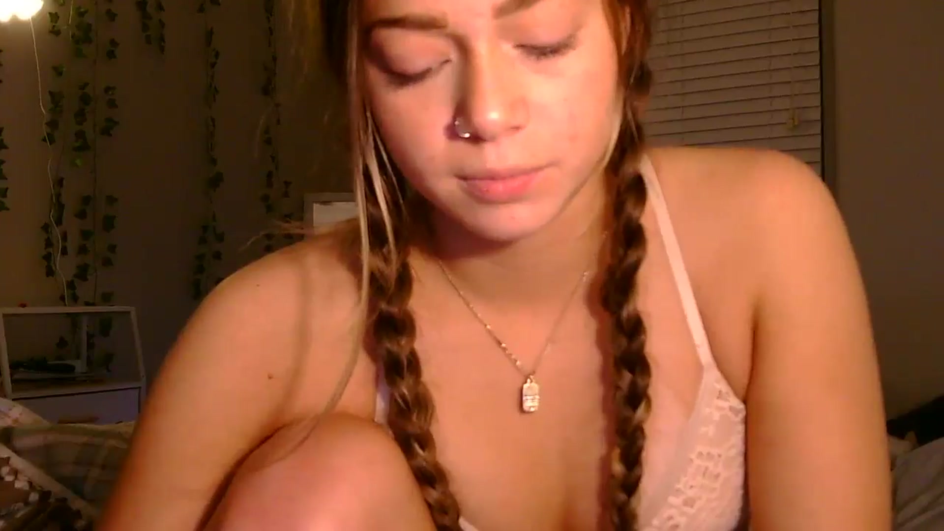 Gallery image thumbnail from Madisonfoxx69's myfreecams stream on, 01/02/2025, 04:39 image 18 of 20