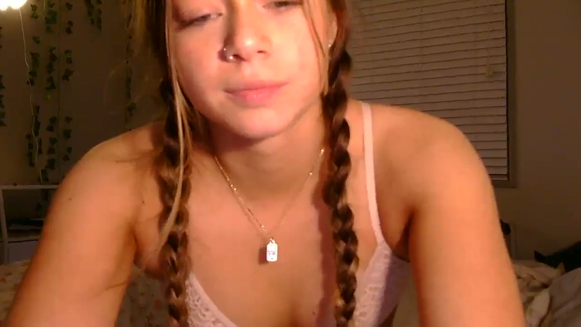Gallery image thumbnail from Madisonfoxx69's myfreecams stream on, 01/02/2025, 04:39 image 13 of 20