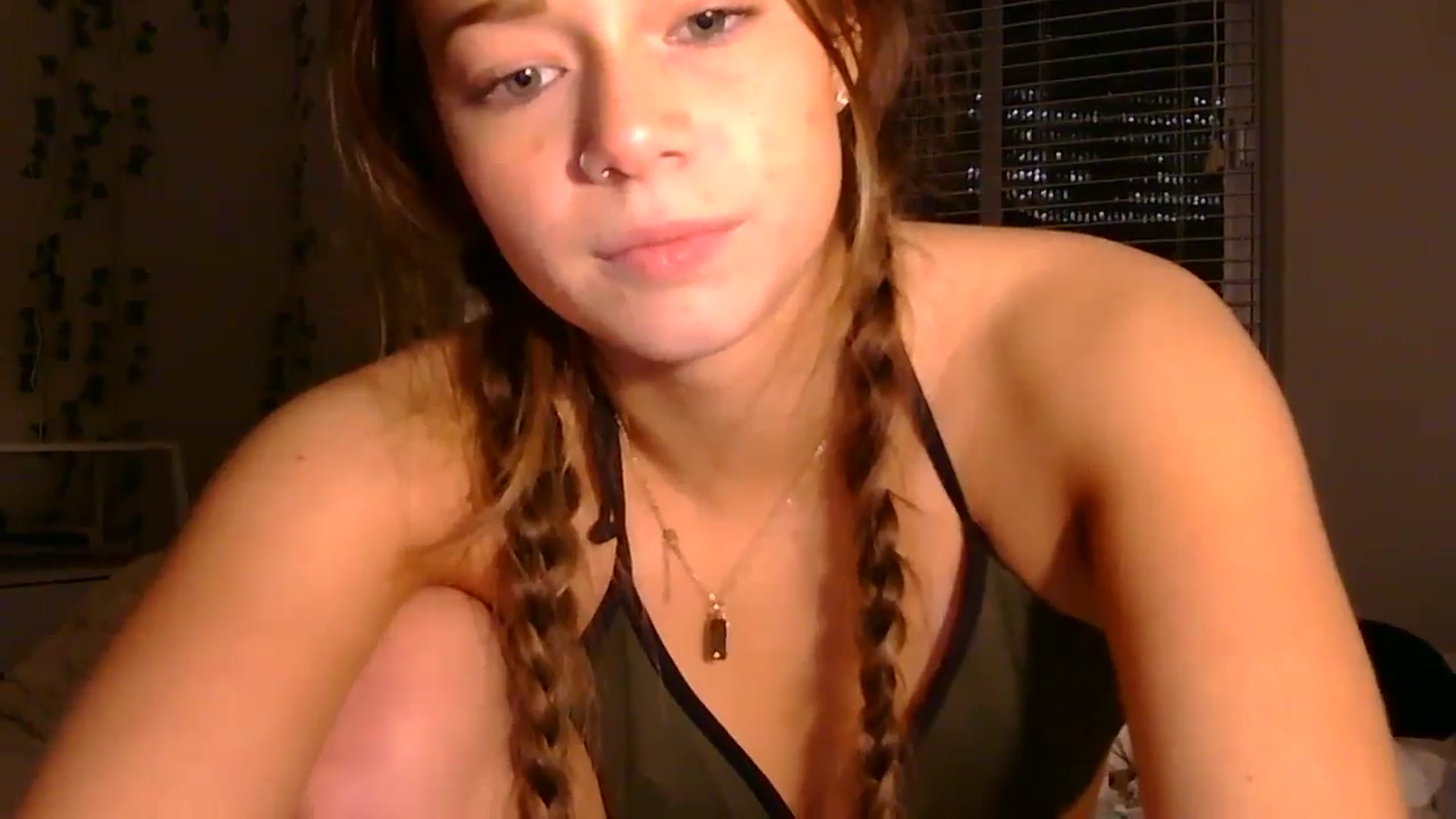 Gallery image thumbnail from Madisonfoxx69's myfreecams stream on, 01/03/2025, 02:09 image 7 of 20