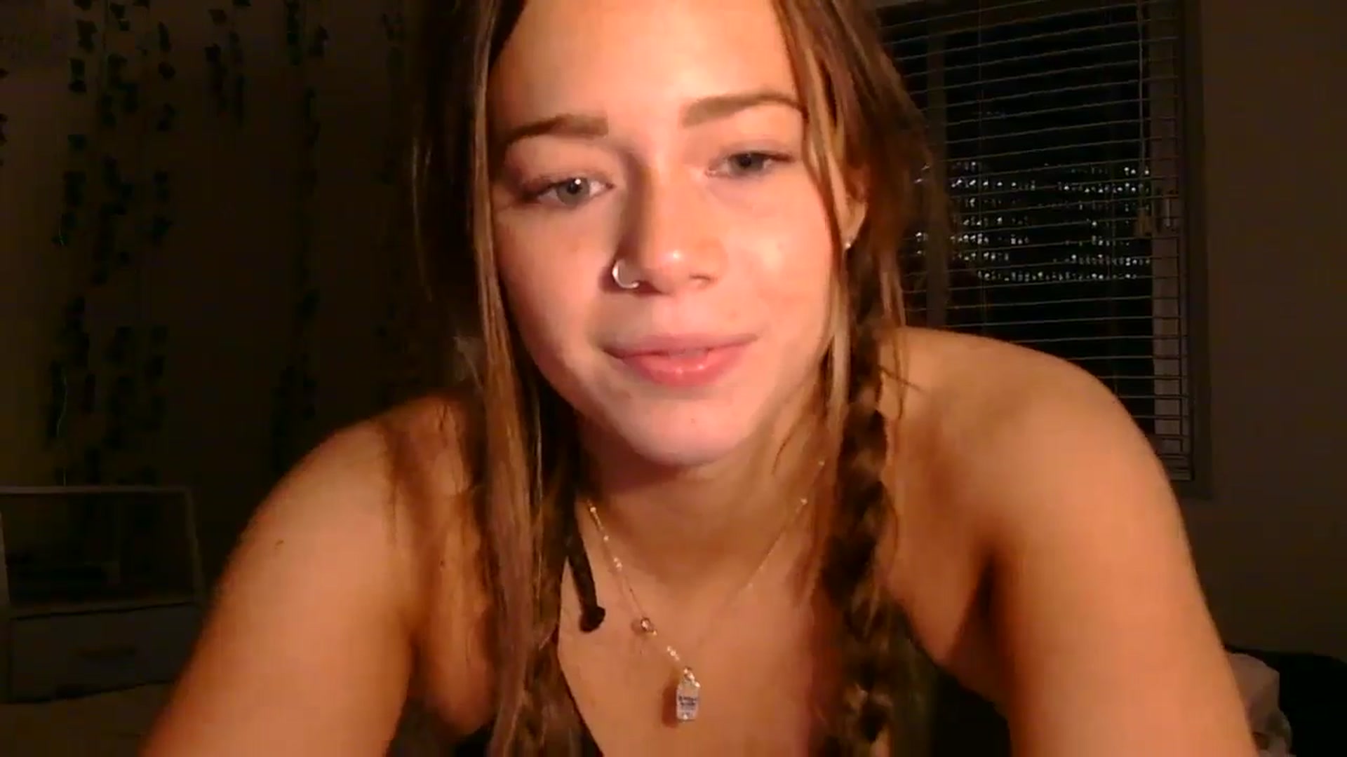 Gallery image thumbnail from Madisonfoxx69's myfreecams stream on, 01/03/2025, 02:09 image 20 of 20