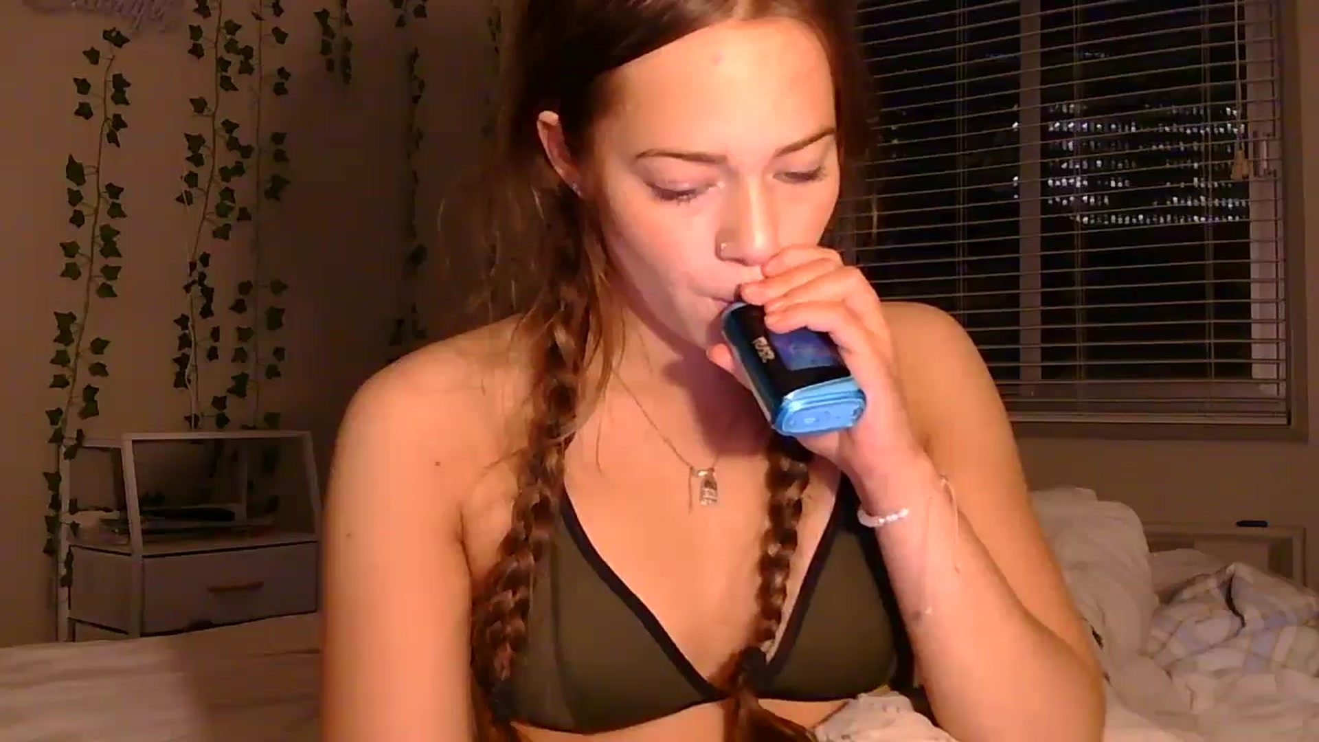 Gallery image thumbnail from Madisonfoxx69's myfreecams stream on, 01/03/2025, 02:34 image 11 of 20