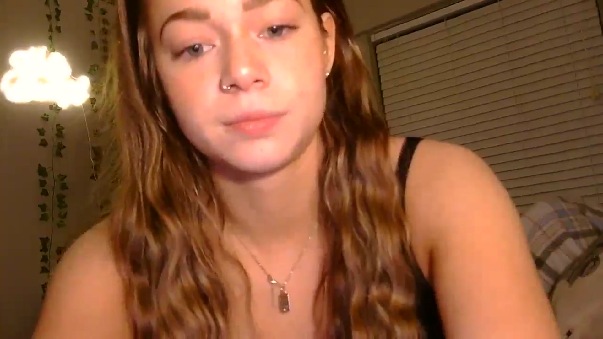 Gallery image thumbnail from Madisonfoxx69's myfreecams stream on, 01/04/2025, 04:19 image 17 of 20
