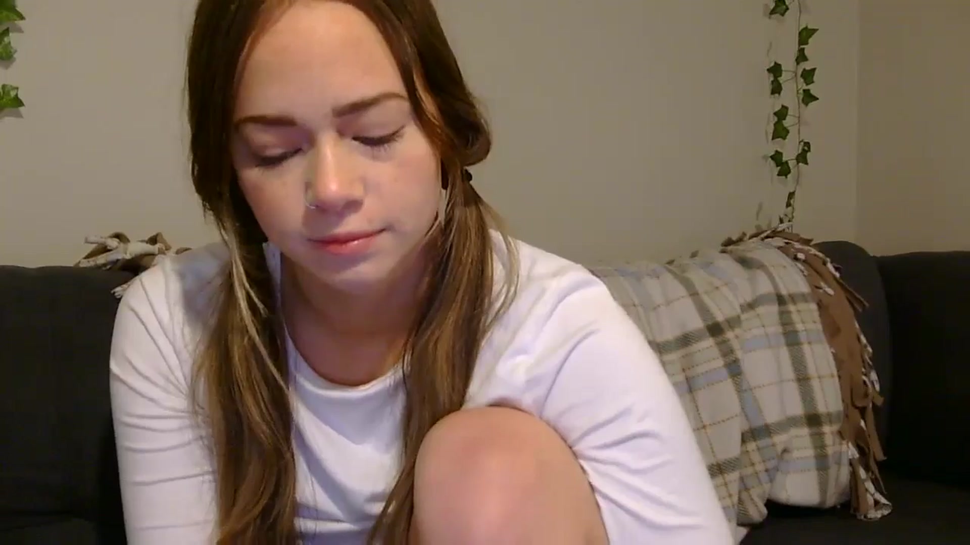 Gallery image thumbnail from Madisonfoxx69's myfreecams stream on, 01/10/2025, 24:06 image 13 of 20