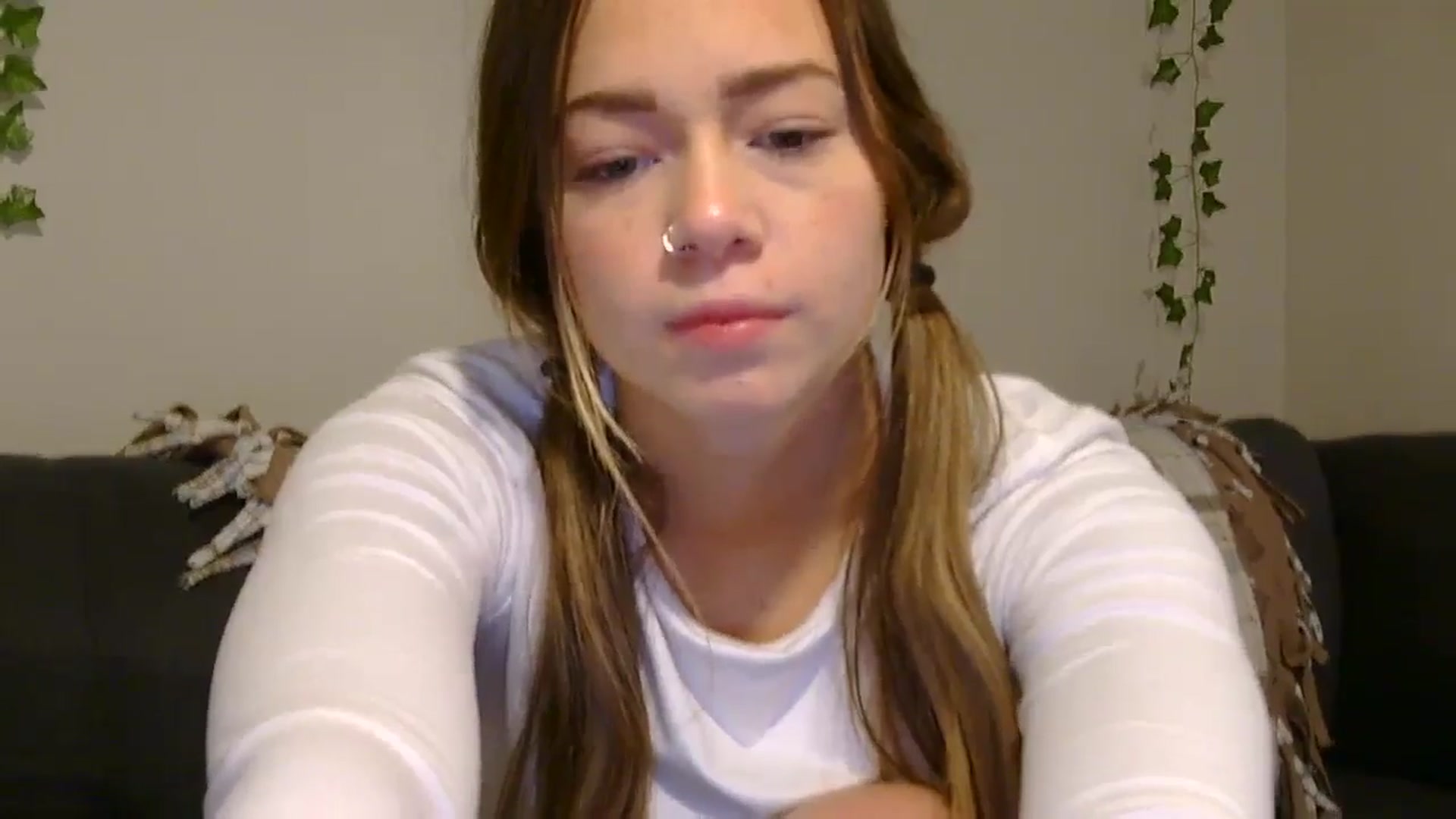 Gallery image thumbnail from Madisonfoxx69's myfreecams stream on, 01/10/2025, 24:06 image 18 of 20