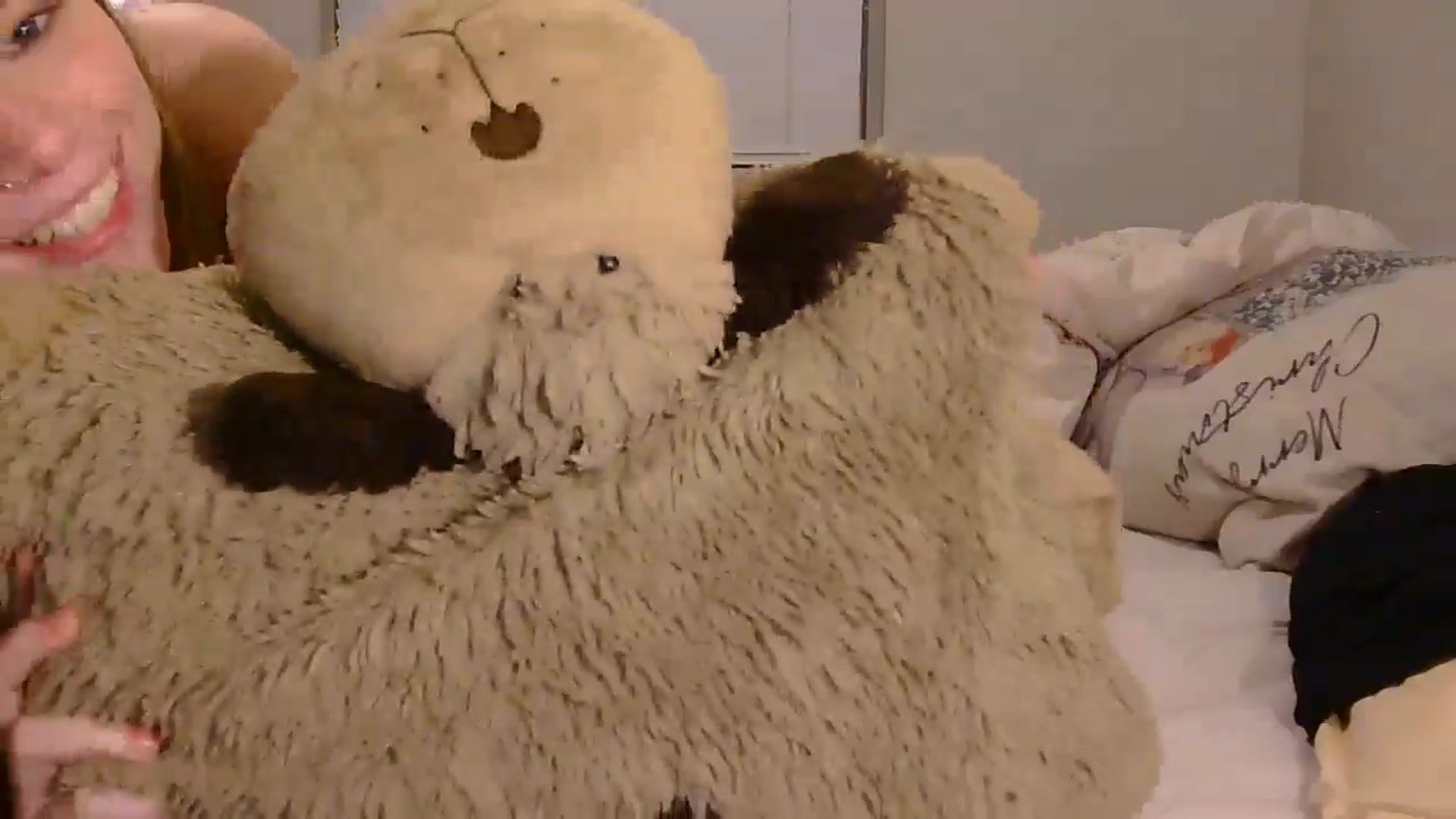 Gallery image thumbnail from Madisonfoxx69's myfreecams stream on, 01/13/2025, 01:28 image 12 of 20
