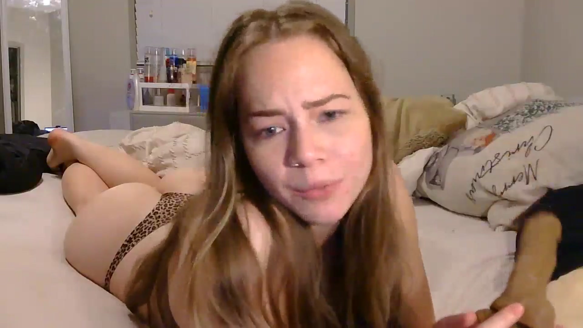 Gallery image thumbnail from Madisonfoxx69's myfreecams stream on, 01/13/2025, 01:28 image 15 of 20