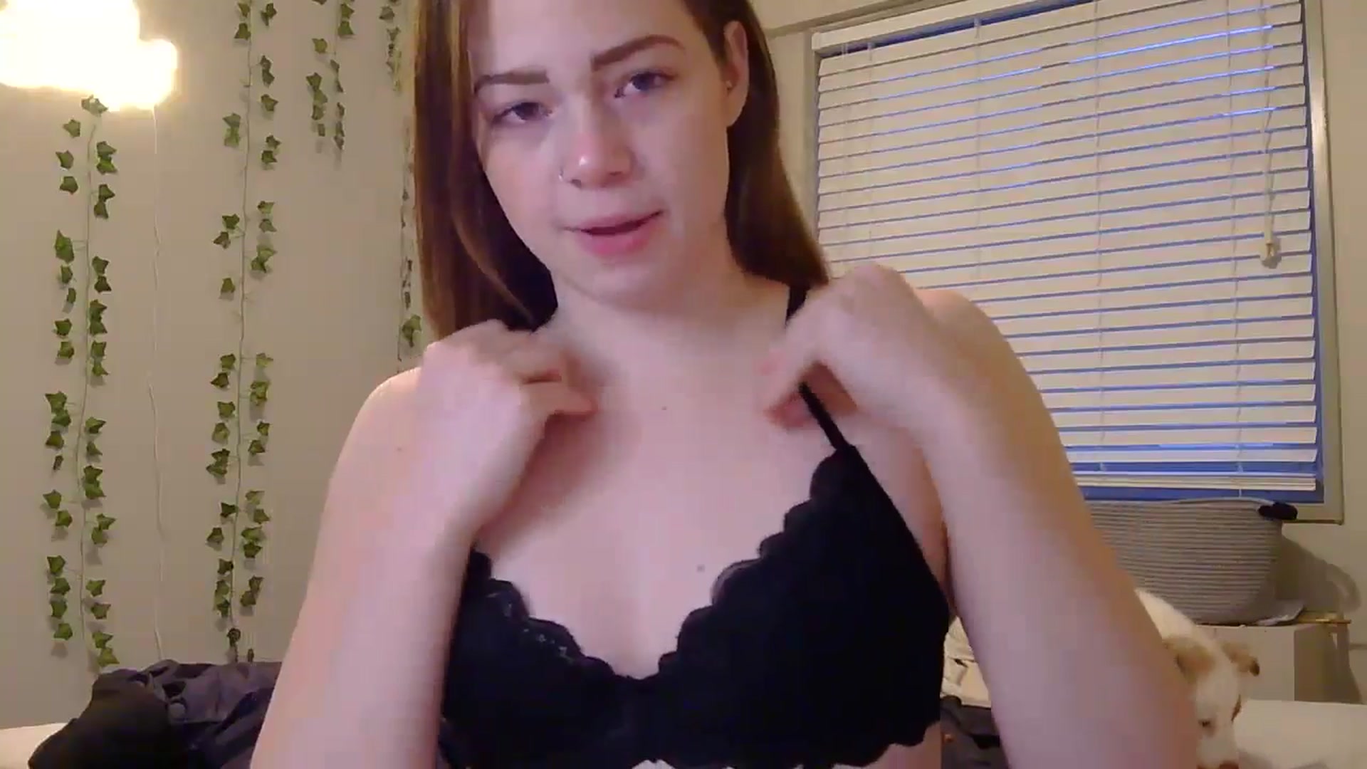 Gallery image thumbnail from Madisonfoxx69's myfreecams stream on, 01/26/2025, 23:09 image 12 of 20