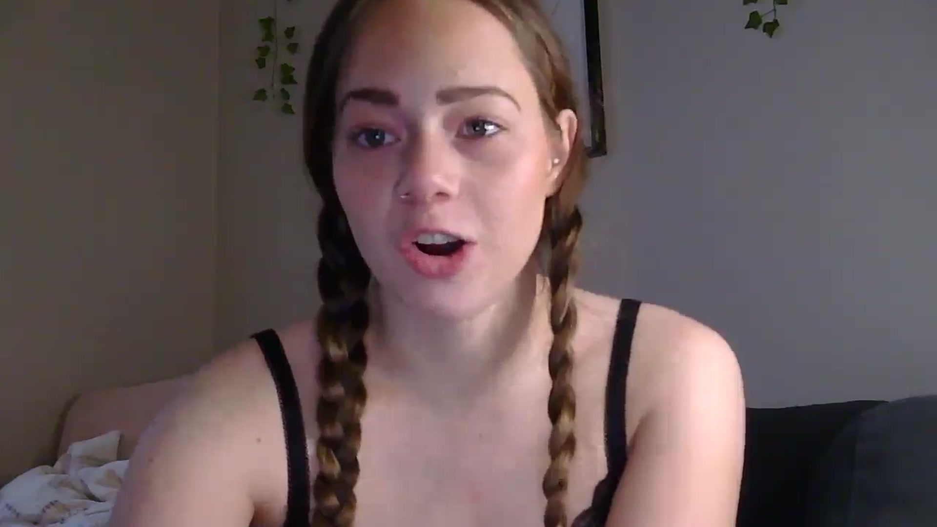 Gallery image thumbnail from Madisonfoxx69's myfreecams stream on, 02/01/2025, 22:16 image 17 of 20
