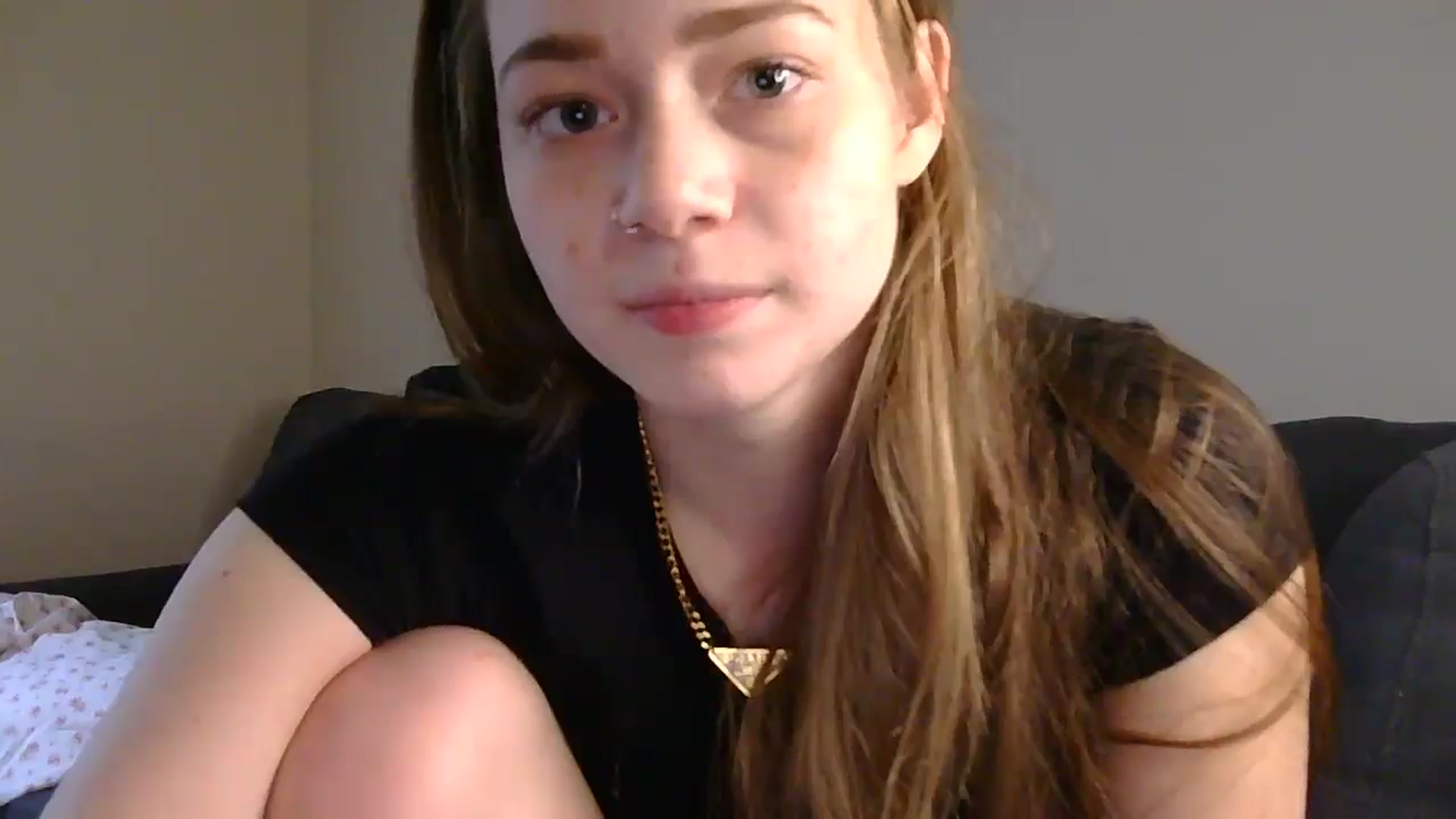 Gallery image thumbnail from Madisonfoxx69's myfreecams stream on, 02/04/2025, 22:14 image 16 of 20