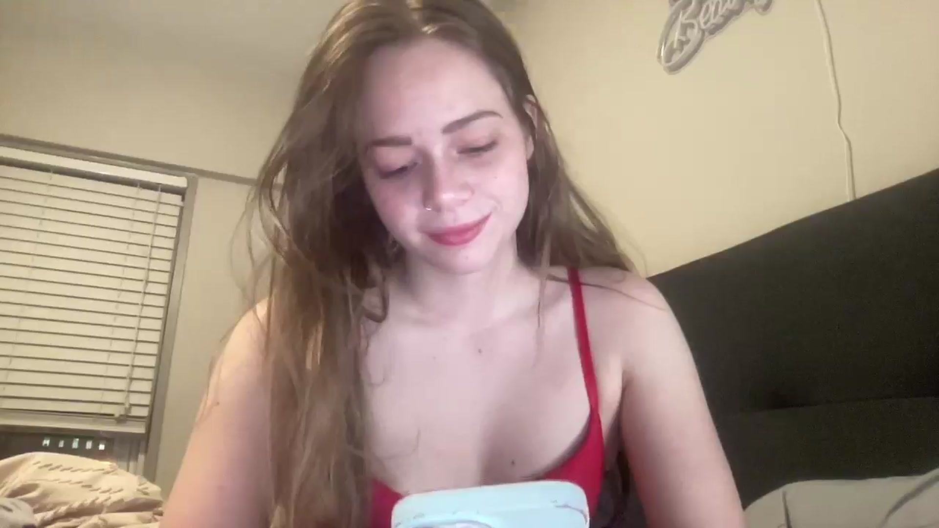 Gallery image thumbnail from Madisonfoxx69's myfreecams stream on, 02/08/2025, 04:54 image 10 of 20