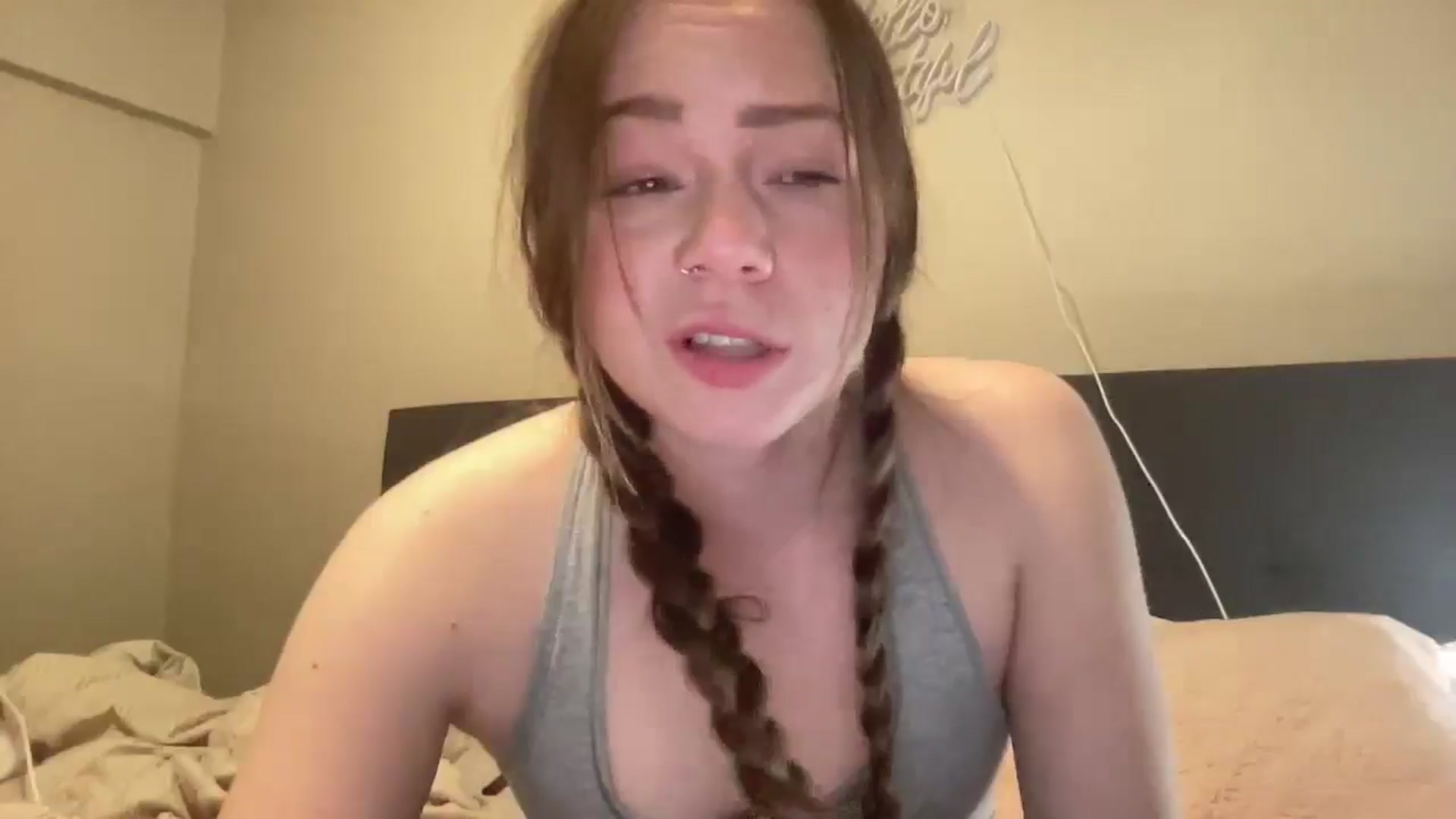 Gallery image thumbnail from Madisonfoxx69's myfreecams stream on, 02/19/2025, 05:55 image 13 of 20