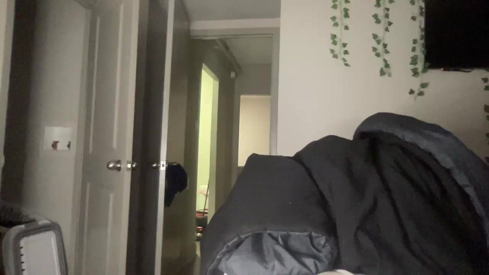 Gallery image thumbnail from Madisonfoxx69's myfreecams stream on, 02/20/2025, 02:51 image 12 of 20