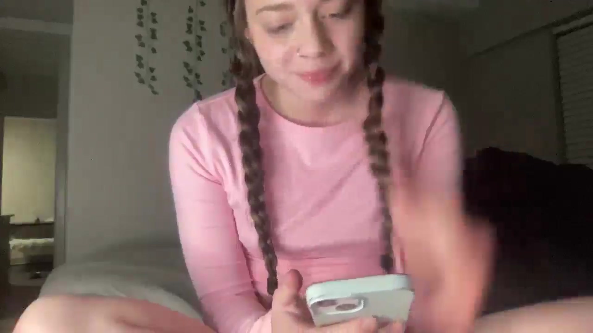 Gallery image thumbnail from Madisonfoxx69's myfreecams stream on, 02/22/2025, 06:14 image 17 of 20