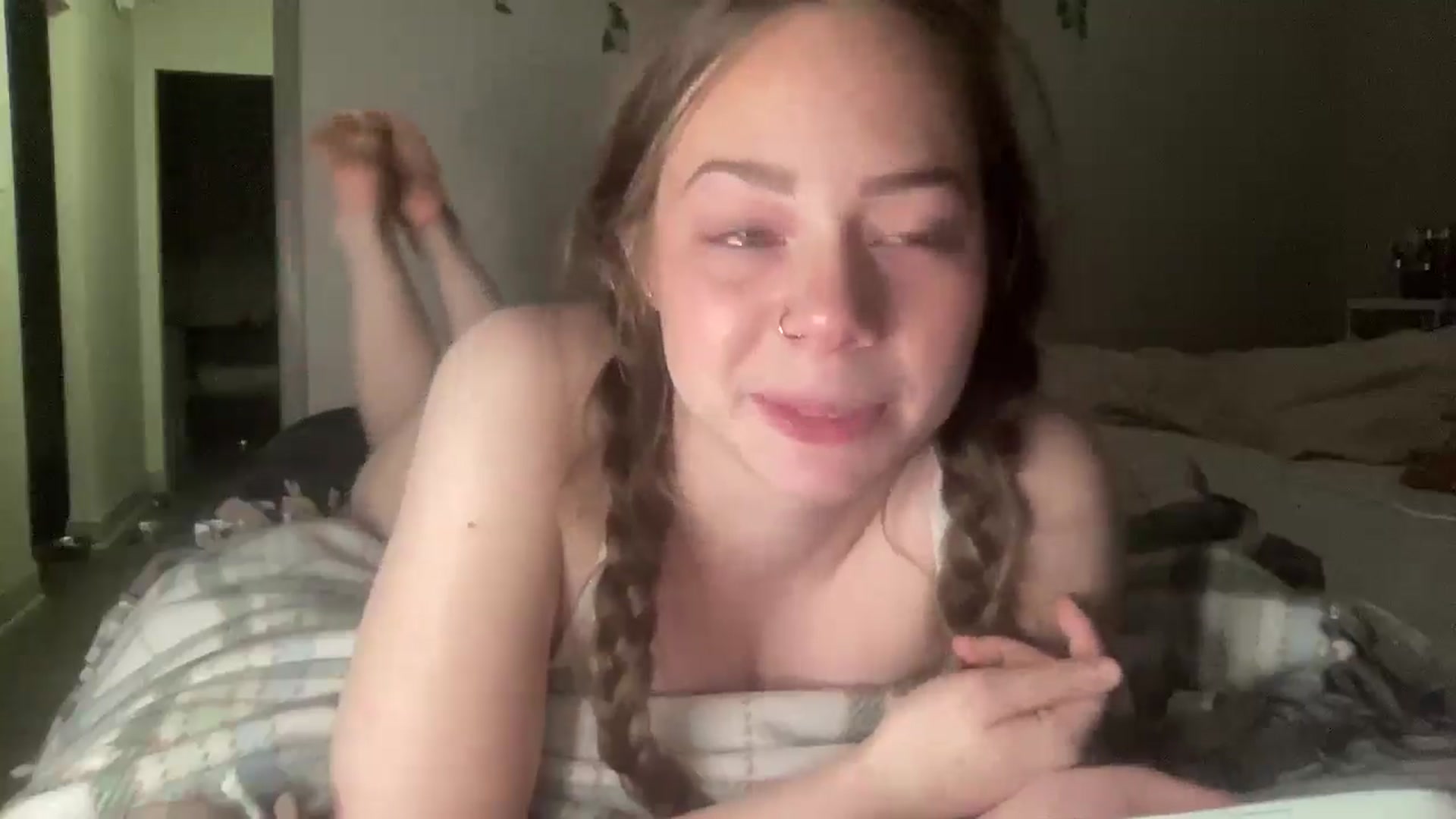 Gallery image thumbnail from Madisonfoxx69's myfreecams stream on, 02/23/2025, 05:07 image 11 of 20