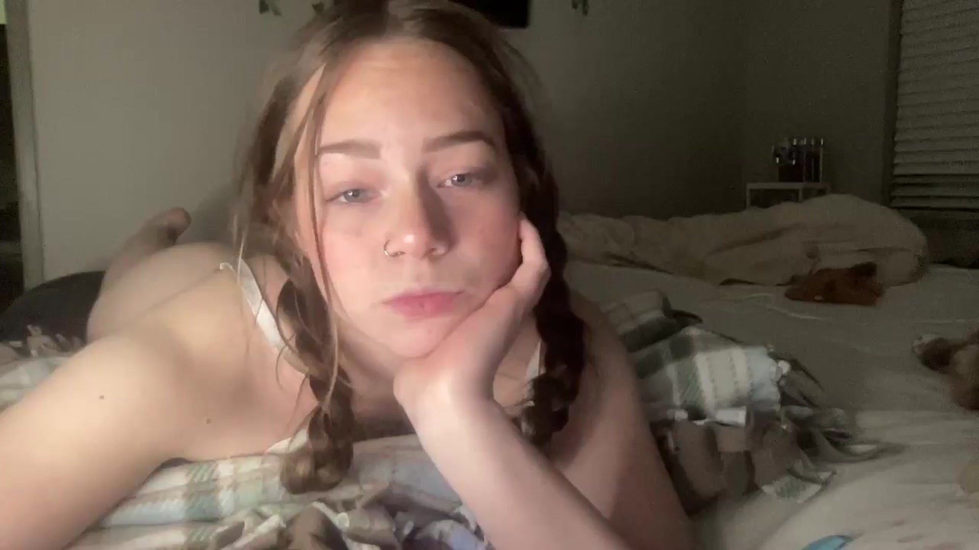 Gallery image thumbnail from Madisonfoxx69's myfreecams stream on, 02/23/2025, 05:07 image 3 of 20