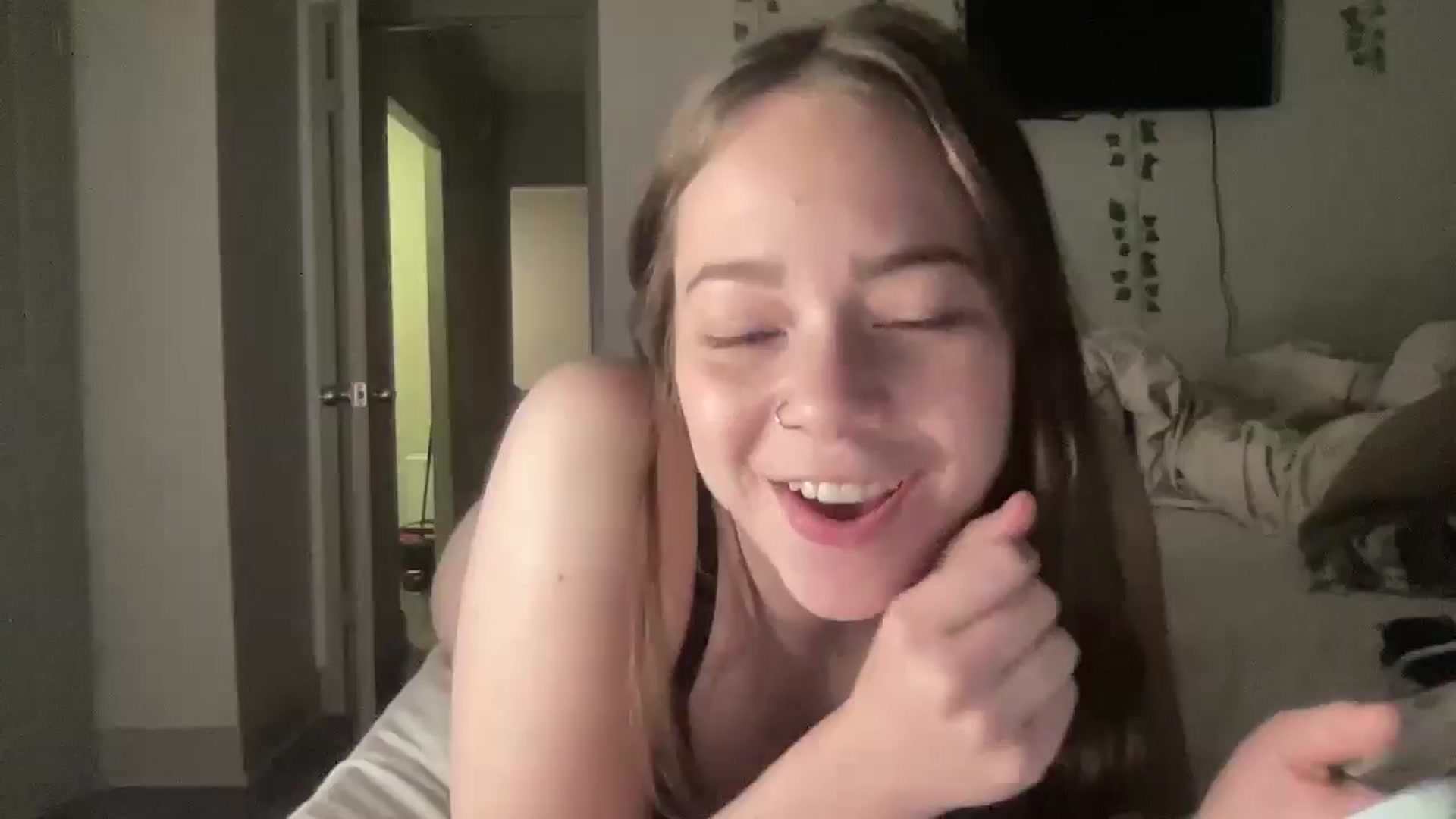 Gallery image thumbnail from Madisonfoxx69's myfreecams stream on, 02/25/2025, 05:58 image 15 of 20