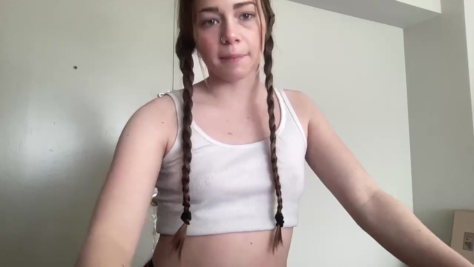 Gallery image thumbnail from Madisonfoxx69's myfreecams stream on, 02/27/2025, 20:36 image 13 of 20