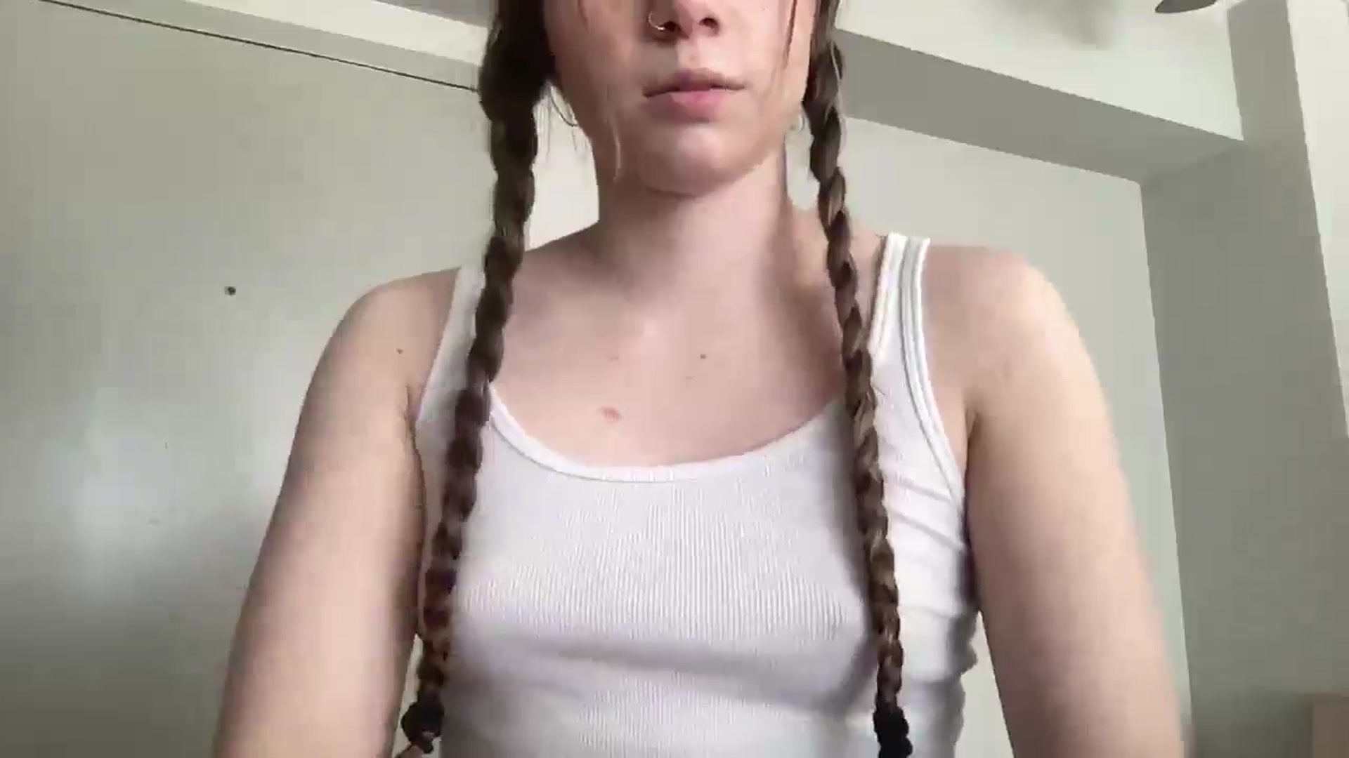 Gallery image thumbnail from Madisonfoxx69's myfreecams stream on, 02/27/2025, 20:36 image 15 of 20