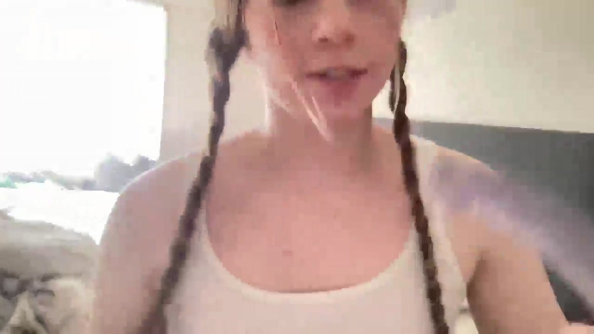 Gallery image thumbnail from Madisonfoxx69's myfreecams stream on, 02/27/2025, 20:36 image 17 of 20