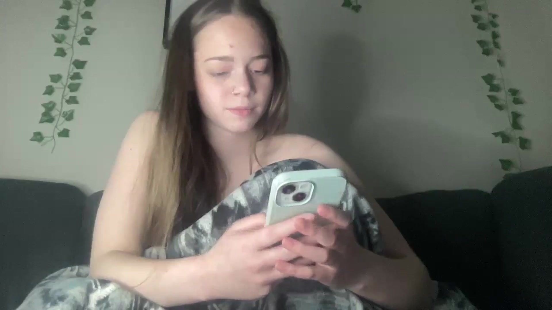 Gallery image thumbnail from Madisonfoxx69's myfreecams stream on, 03/04/2025, 01:34 image 20 of 20
