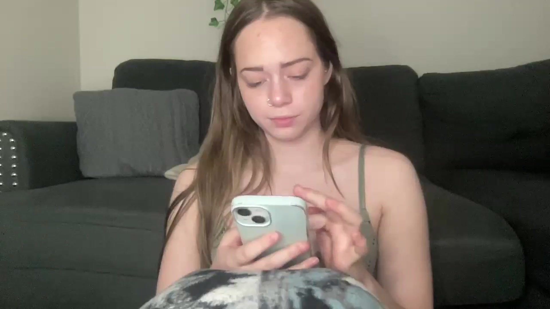 Gallery image thumbnail from Madisonfoxx69's myfreecams stream on, 03/06/2025, 05:03 image 17 of 20