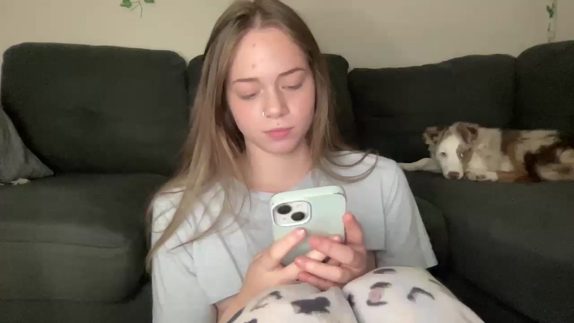 Gallery image thumbnail from Madisonfoxx69's myfreecams stream on, 03/10/2025, 04:54 image 16 of 20