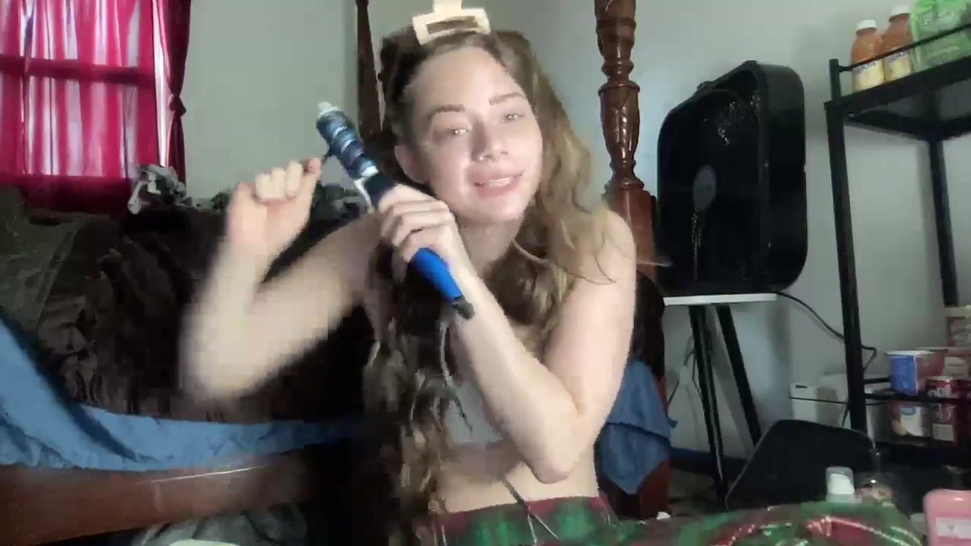 Gallery image thumbnail from Madisonfoxx69's myfreecams stream on, 03/16/2025, 19:17 image 12 of 20