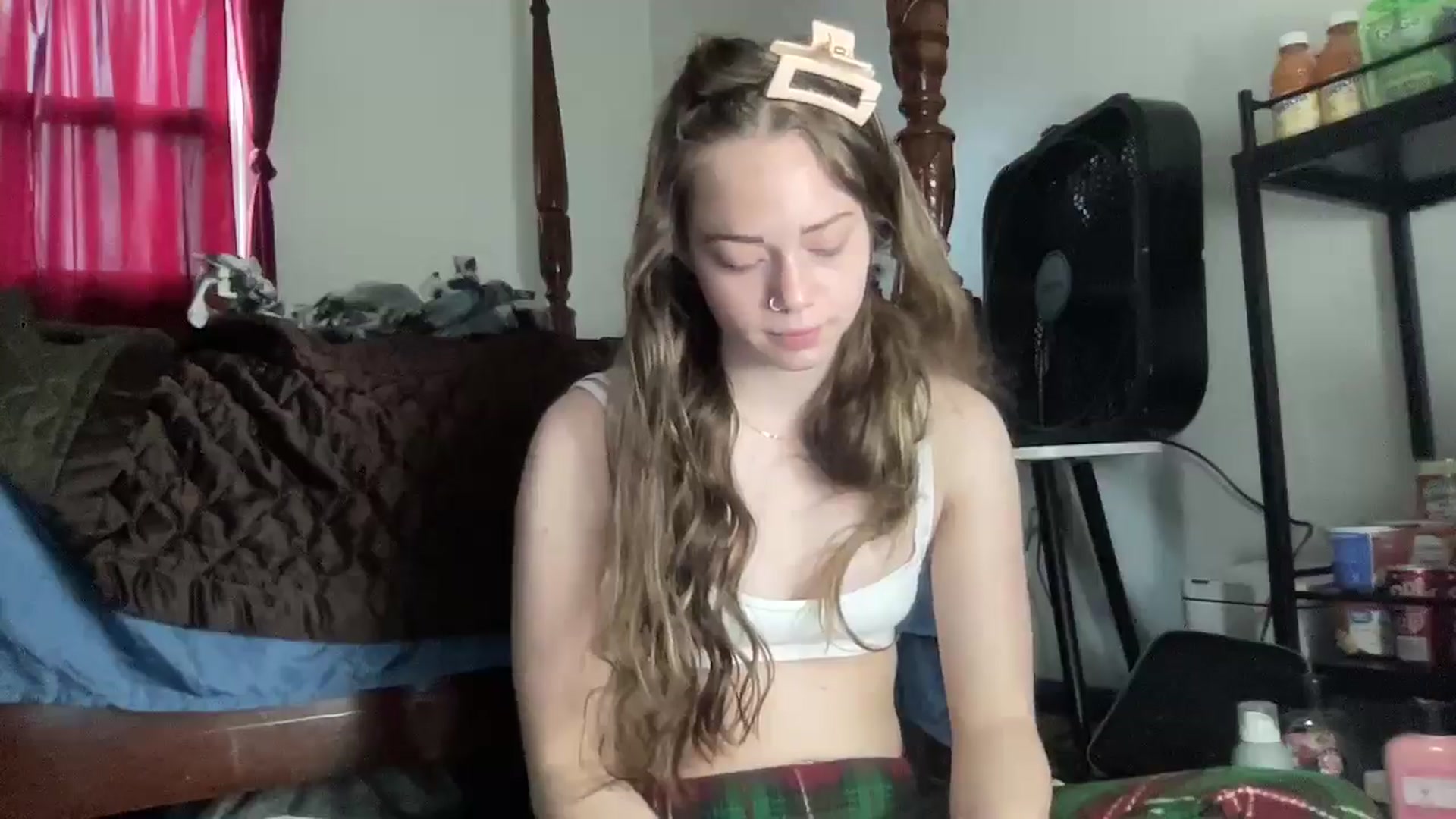 Gallery image thumbnail from Madisonfoxx69's myfreecams stream on, 03/16/2025, 19:17 image 16 of 20