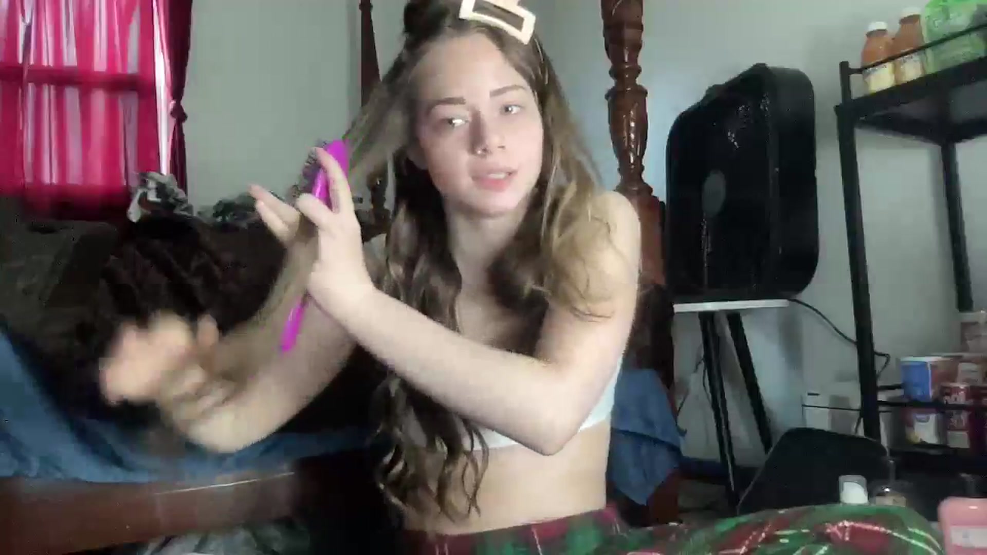 Gallery image thumbnail from Madisonfoxx69's myfreecams stream on, 03/16/2025, 19:17 image 17 of 20