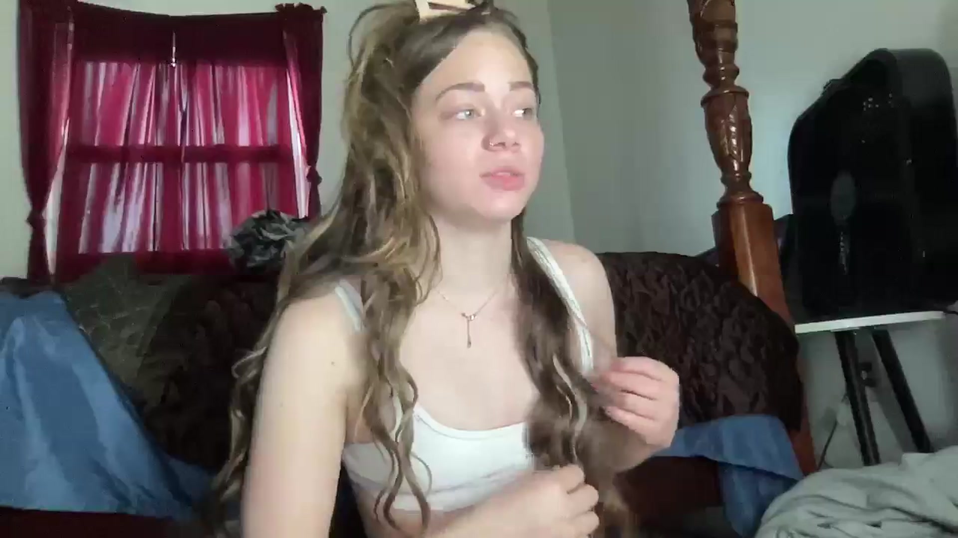 Gallery image thumbnail from Madisonfoxx69's myfreecams stream on, 03/16/2025, 20:34 image 9 of 20