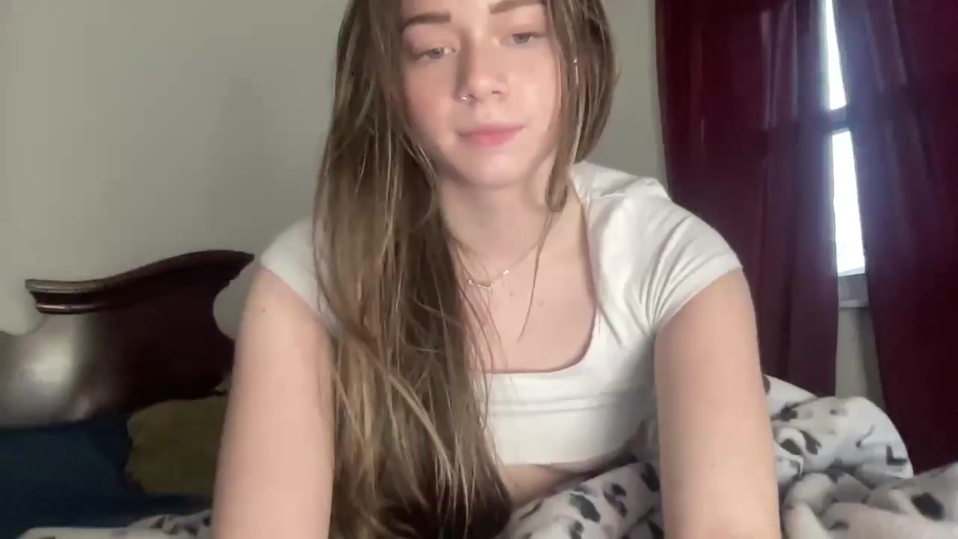 Gallery image thumbnail from Madisonfoxx69's myfreecams stream on, 03/20/2025, 23:20 image 17 of 20
