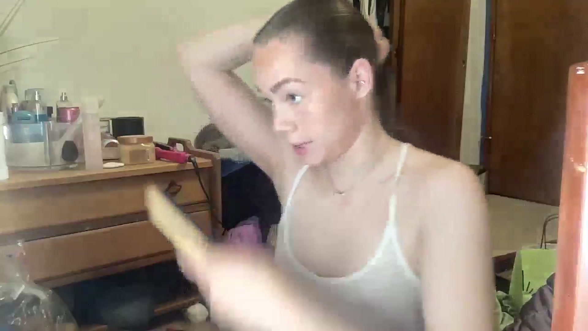 Gallery image thumbnail from Madisonfoxx69's myfreecams stream on, 03/24/2025, 18:21 image 15 of 20