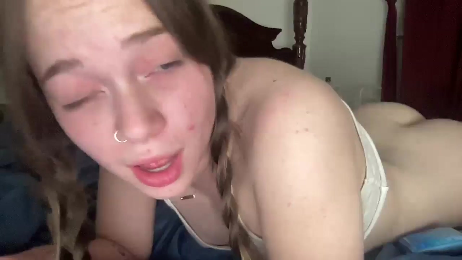 Gallery image thumbnail from Madisonfoxx69's myfreecams stream on, 03/26/2025, 03:12 image 10 of 20