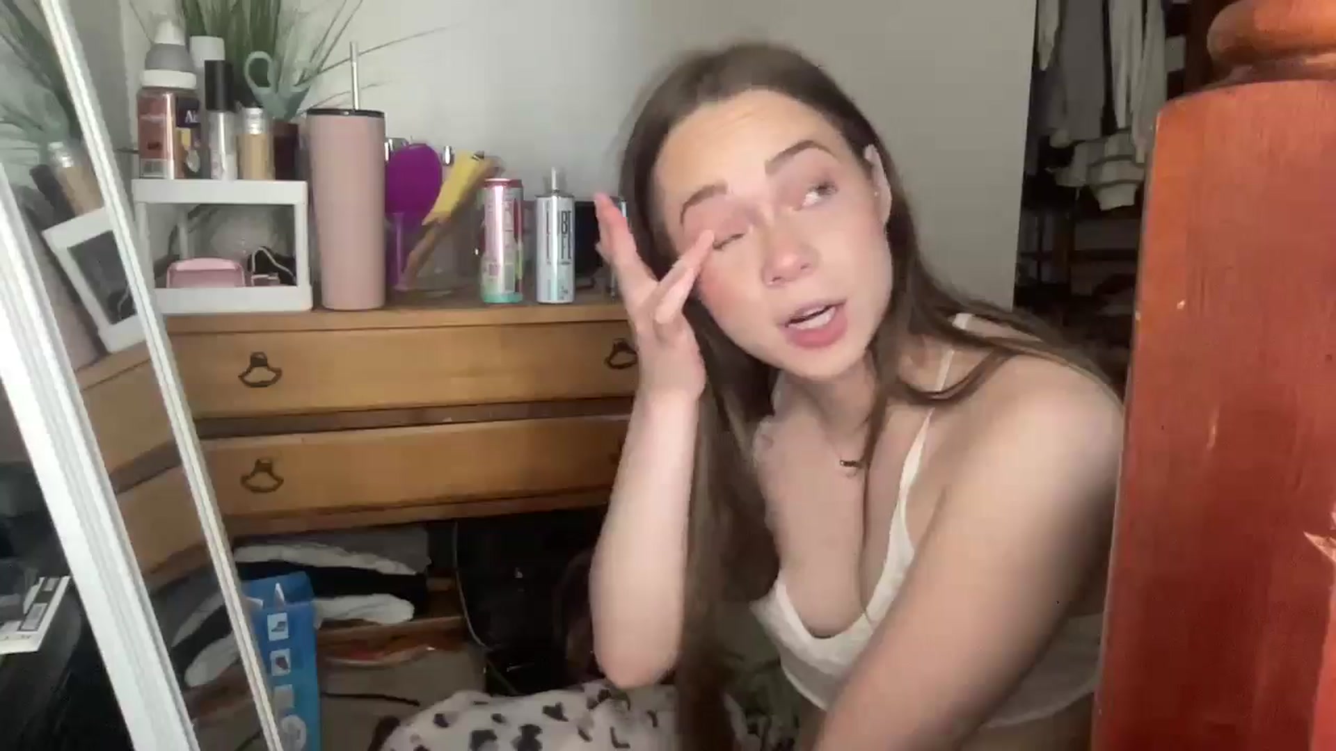 Gallery image thumbnail from Madisonfoxx69's myfreecams stream on, 03/26/2025, 18:50 image 15 of 20