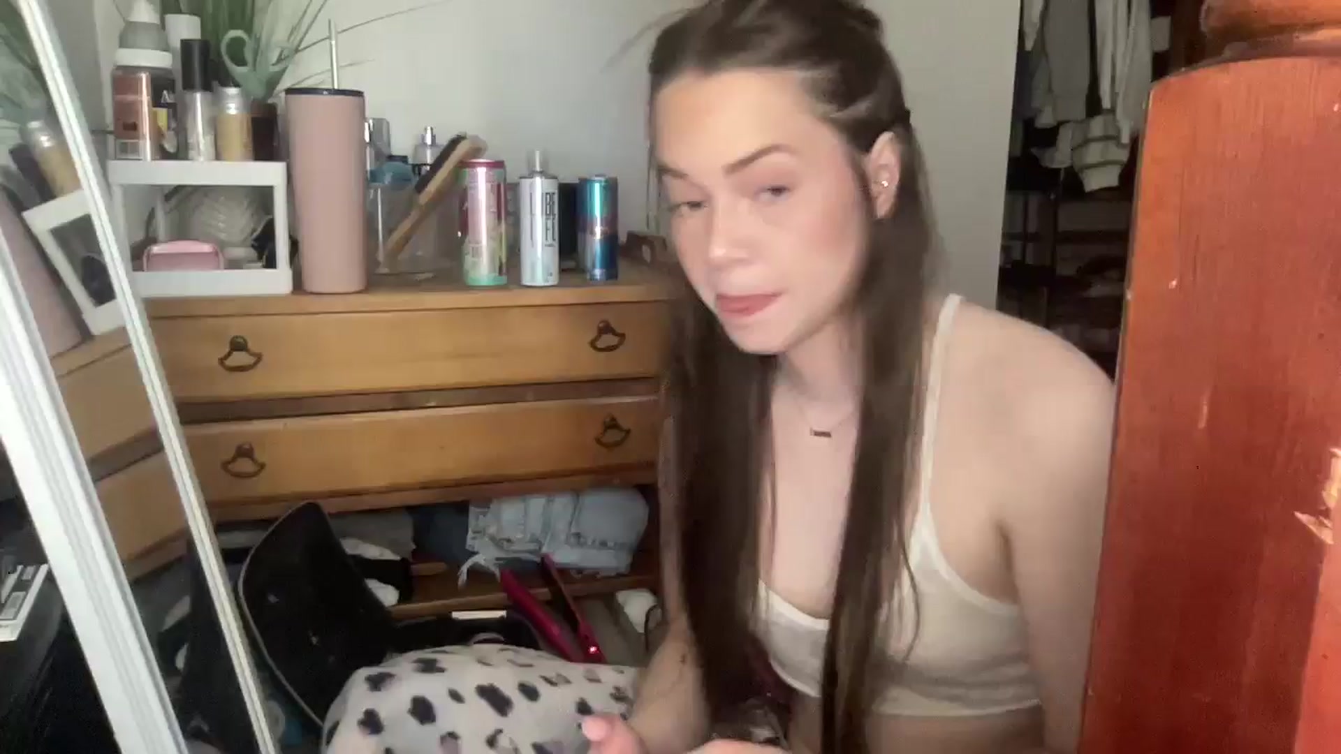 Gallery image thumbnail from Madisonfoxx69's myfreecams stream on, 03/26/2025, 20:15 image 1 of 20