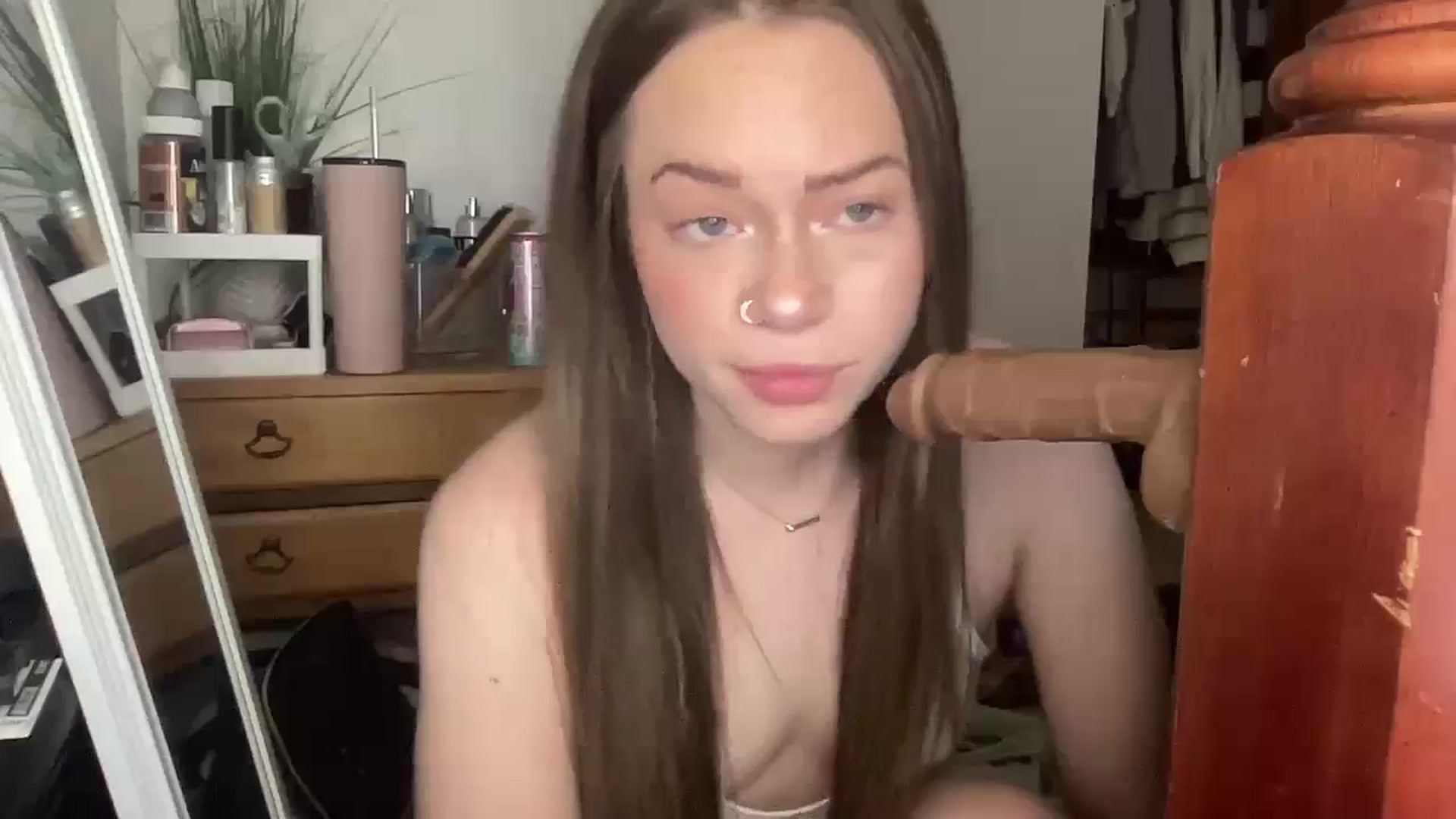 Gallery image thumbnail from Madisonfoxx69's myfreecams stream on, 03/26/2025, 20:15 image 16 of 20